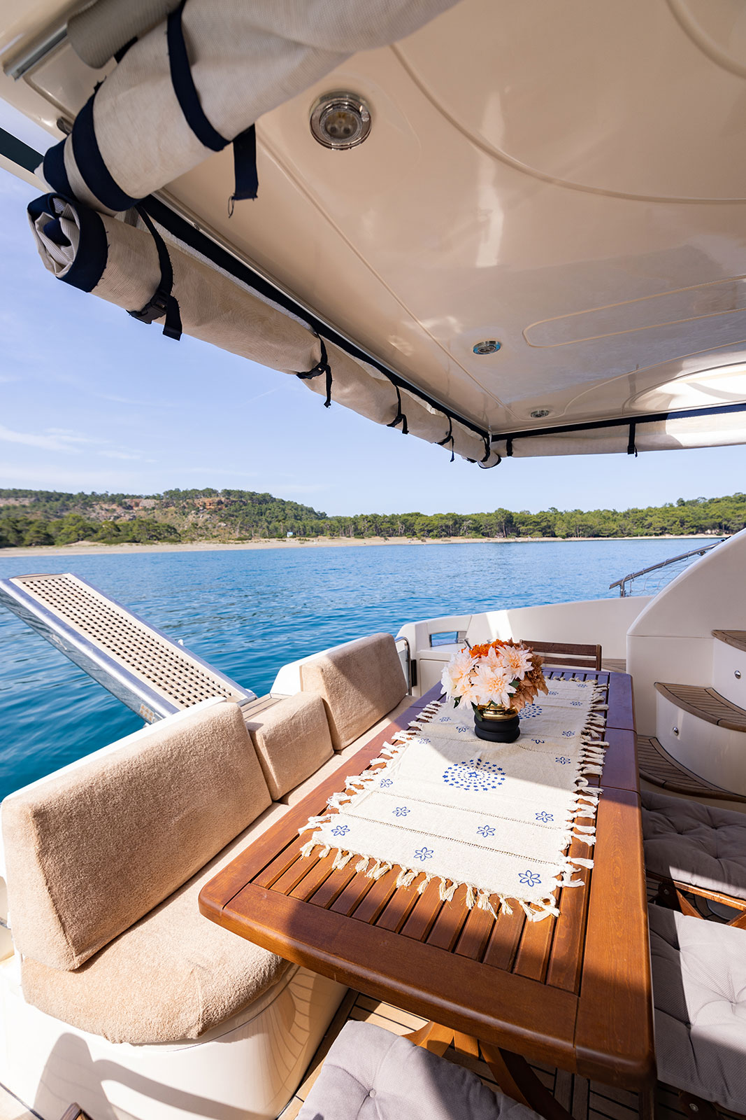 Azimut 46 Galeri 11