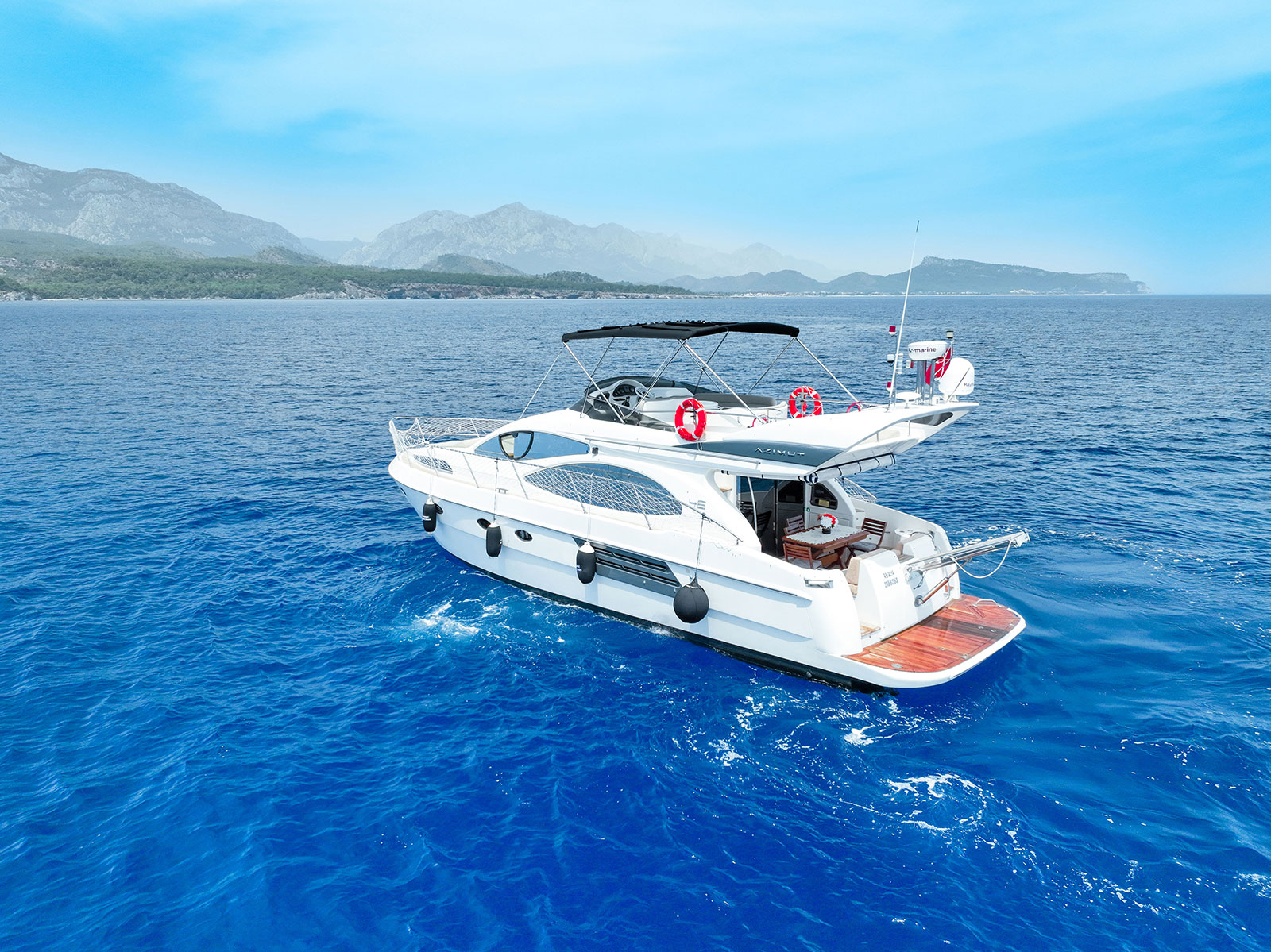 Azimut 46