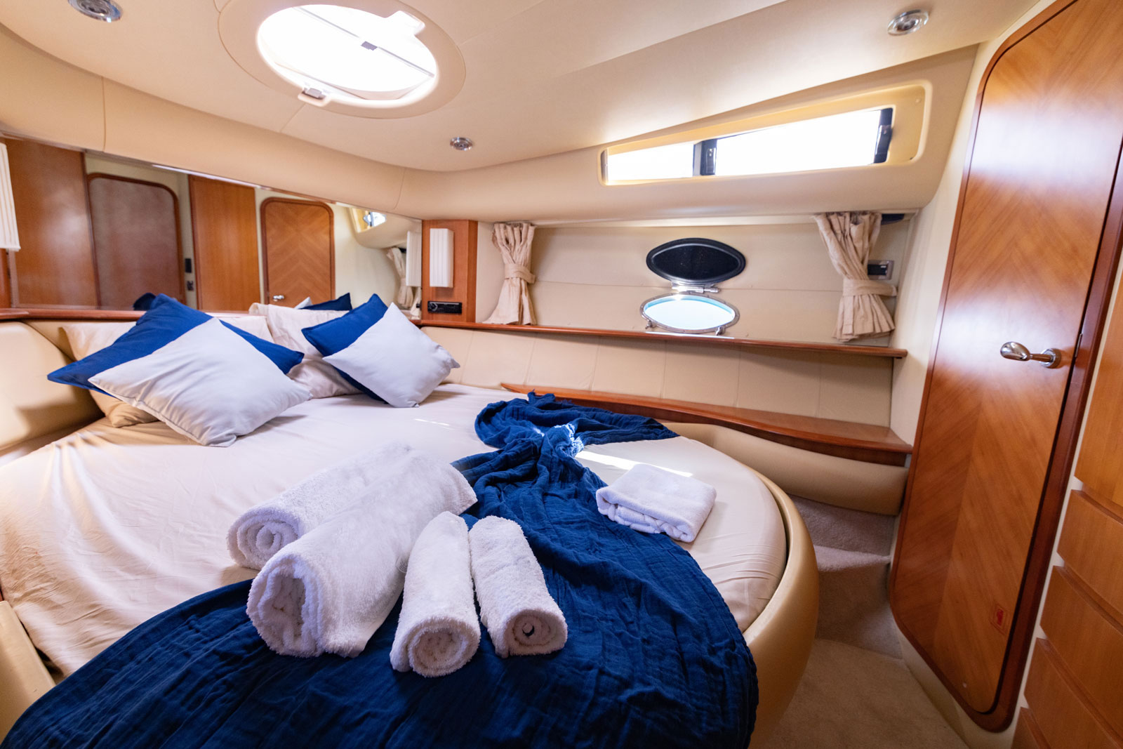 Azimut 46 Galeri 7